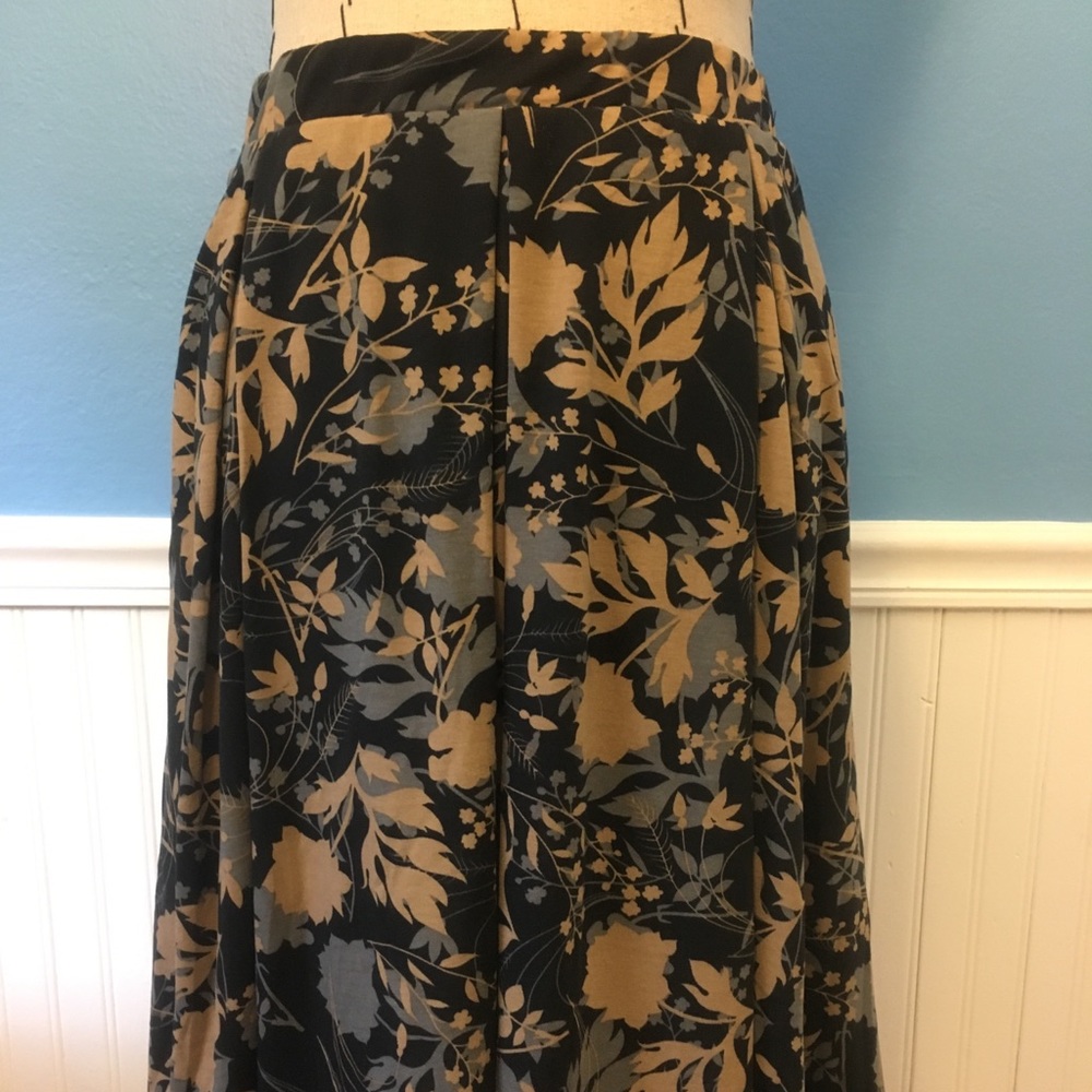 LulaRoe Madison XL